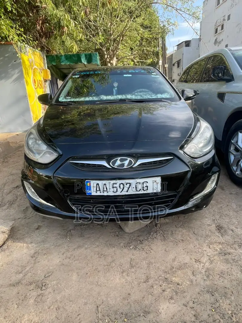 Hyundai Accent 2012 Black