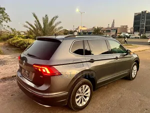 Volkswagen Tiguan 2018 Gris