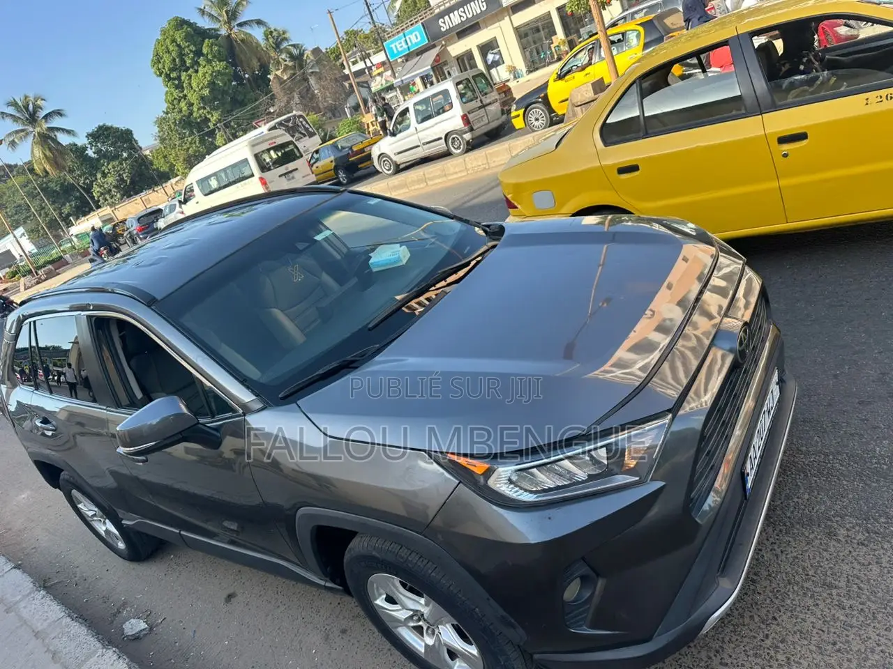 Toyota RAV4 2021 Gris