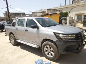 Photo - Toyota Hilux 2017