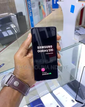 New Samsung Galaxy S10 128 GB Black
