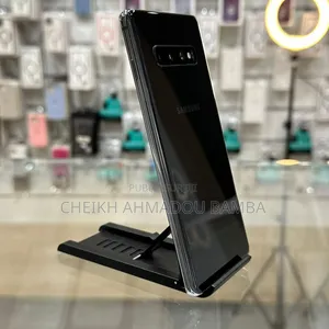 Photo - New Samsung Galaxy S10 128 GB