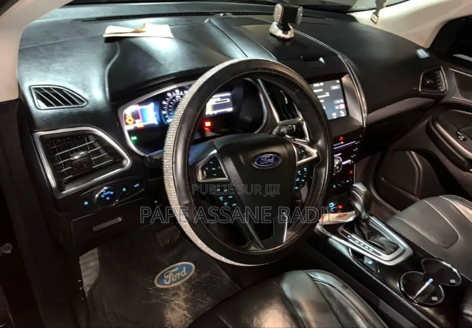 Location Ford Edge Titanium 2017