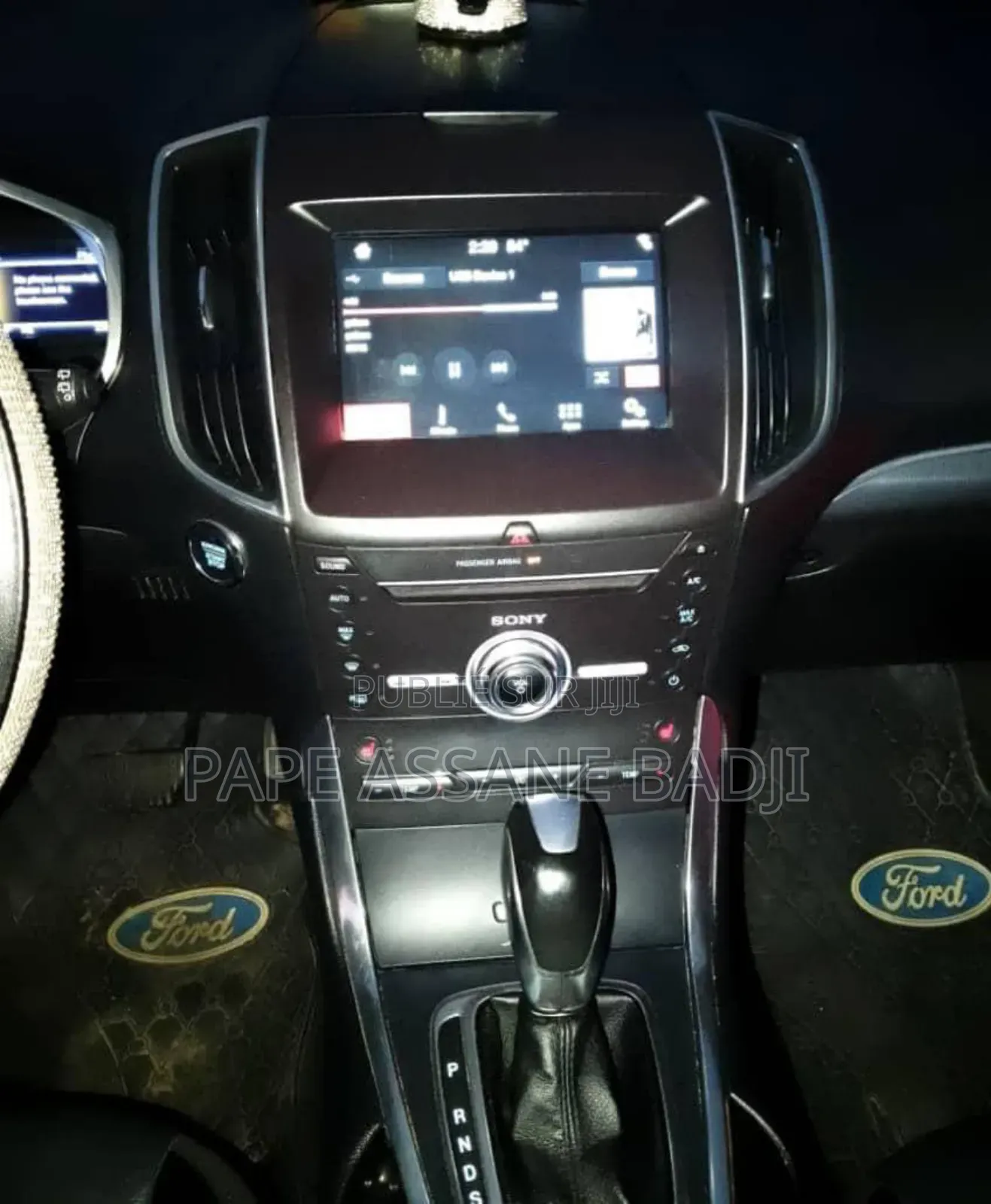 Location Ford Edge Titanium 2017