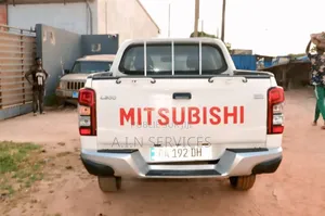 Mitsubishi L200 2021 Blanc