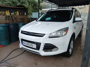 Photo - Ford Escape 2016 Blanc