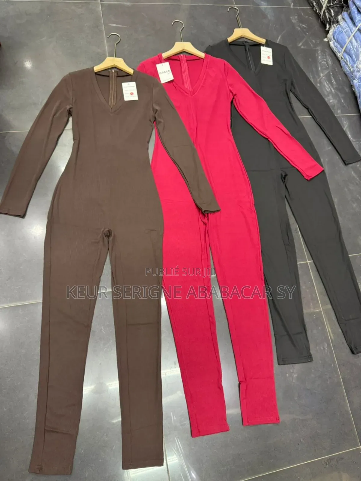 Combinaison Disponible