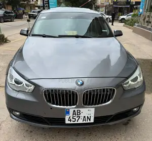 Photo - BMW 535i 2015 Gris