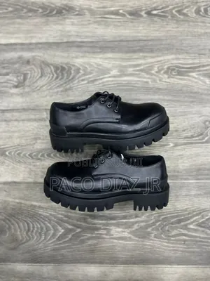 Photo - Chaussures Derby Balenciaga en Cuir