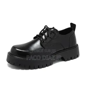 Chaussures Derby Balenciaga en Cuir