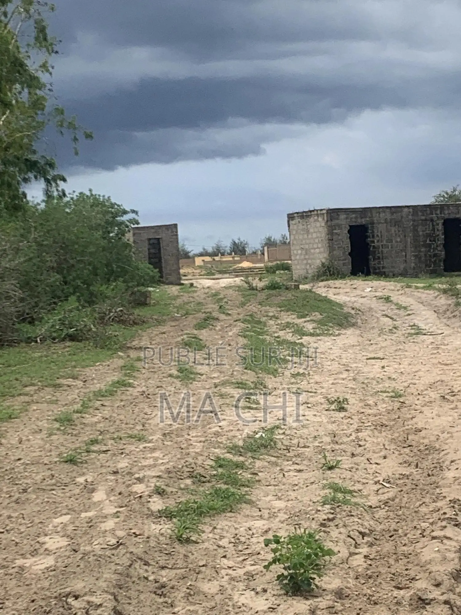 Terrain 150m À Déni Gueth