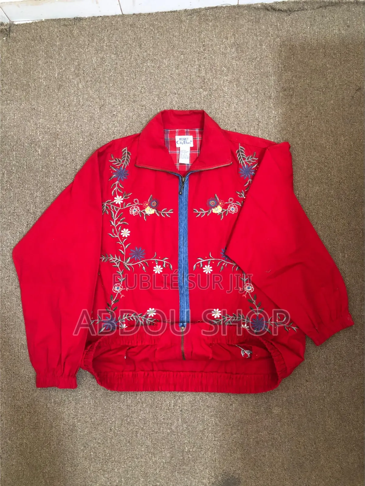 Friperie Différent Modèles Disponibles