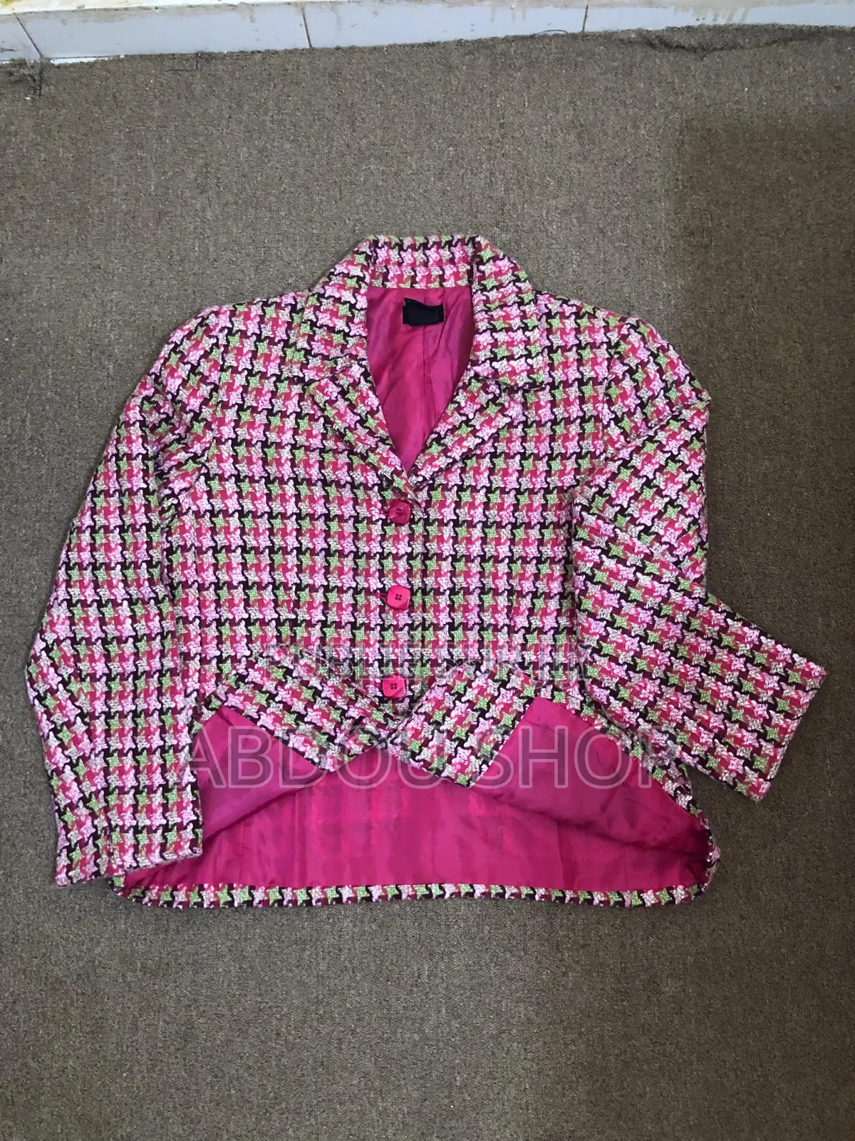 Friperie Différent Modèles Disponibles