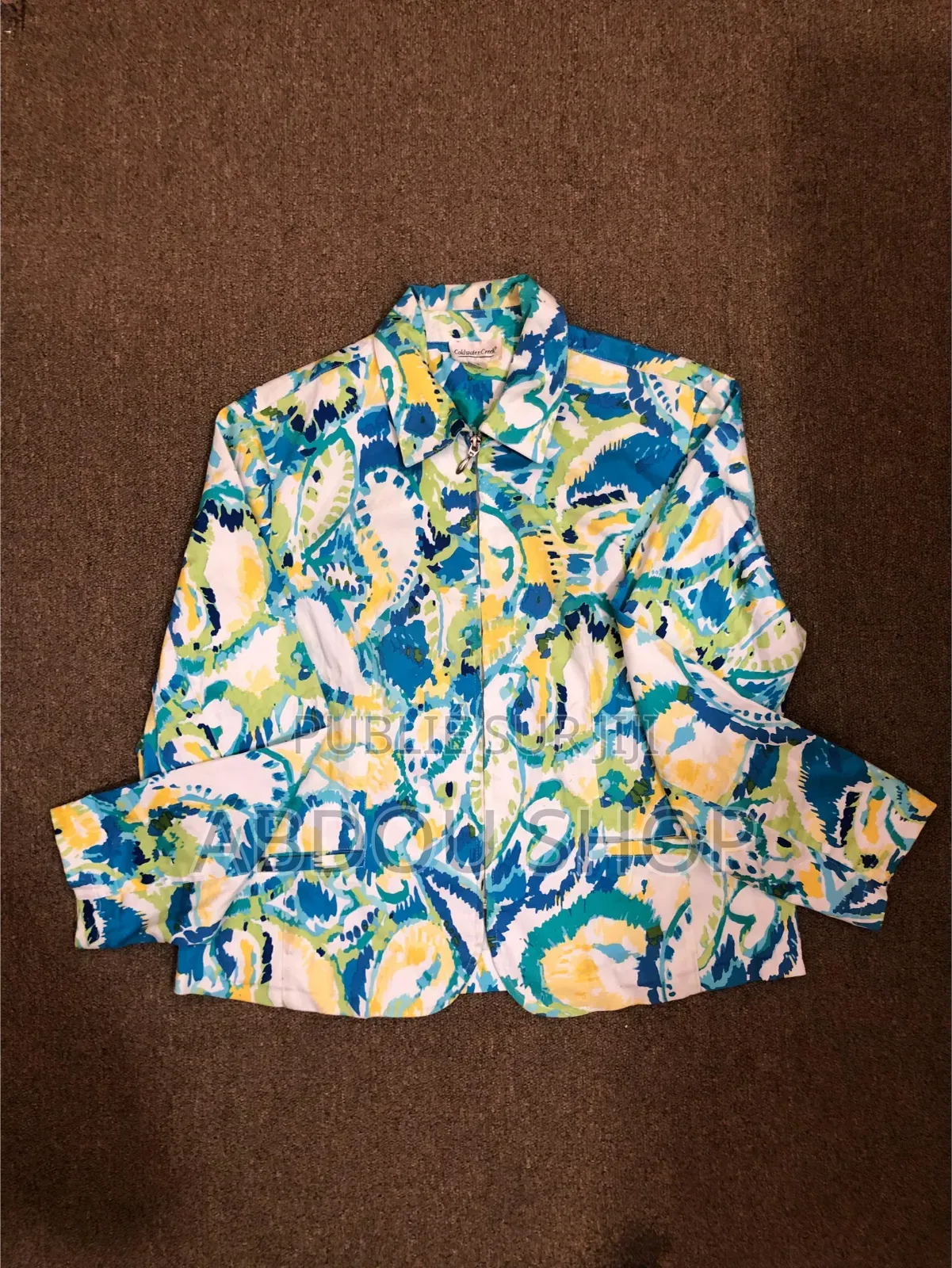 Friperie Différent Modèles Disponibles