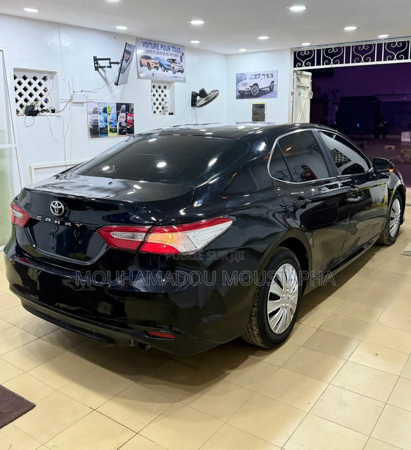 Toyota Camry LE FWD 2020 Black