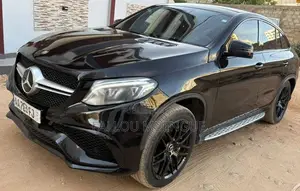Photo - Mercedes-Benz GLE-Class AMG GLE 63 S 4MATIC 2018 Black