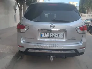 Nissan Pathfinder 2014 Gris