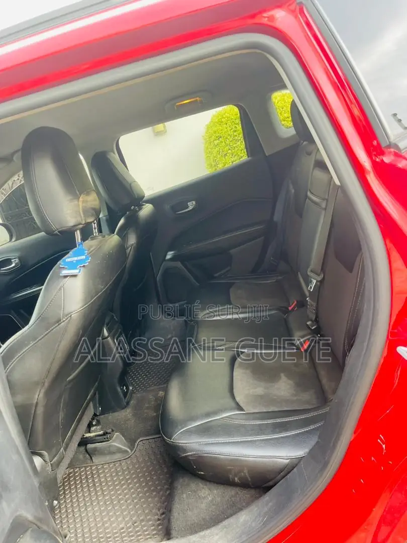 Jeep Boussole Latitude 4x4 2018 Rouge