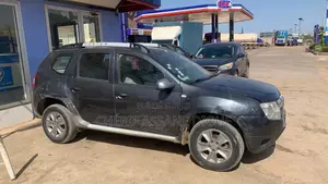 Photo - Renault Duster 2016 Black