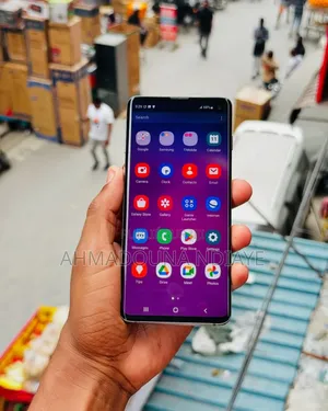 New Samsung Galaxy S10 128 GB Black