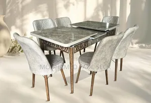 Photo - Table À Manger