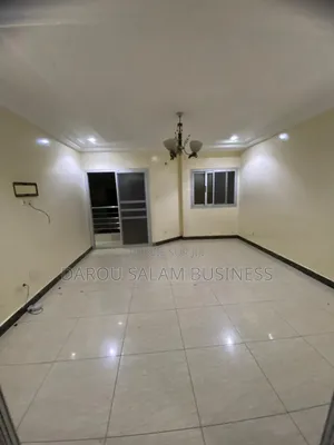 3chbre Appartement dans Ouest Foire, Yoff à Louer