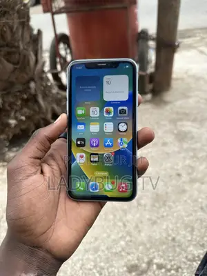 New Apple iPhone XR 64 GB Blue