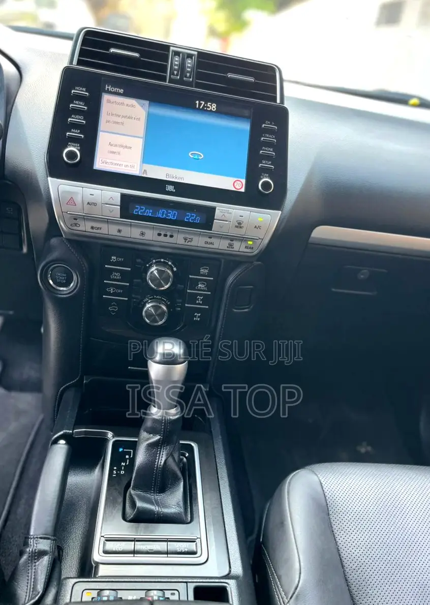 Toyota Land Cruiser Prado 2022 Black