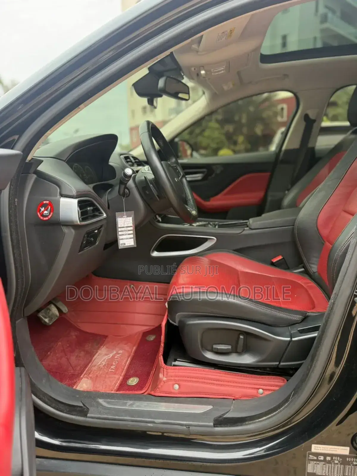 Jaguar F-Pace 20d Premium AWD 2018 Noir Mat