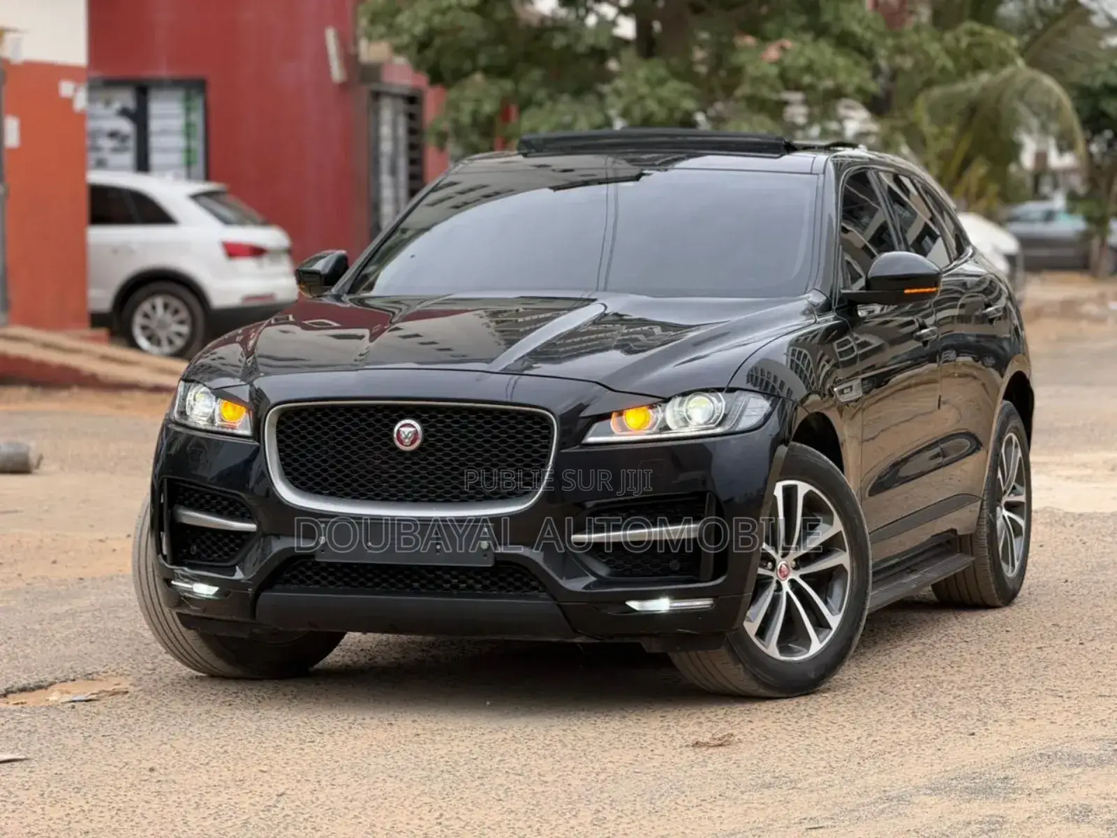 Jaguar F-Pace 20d Premium AWD 2018 Noir Mat