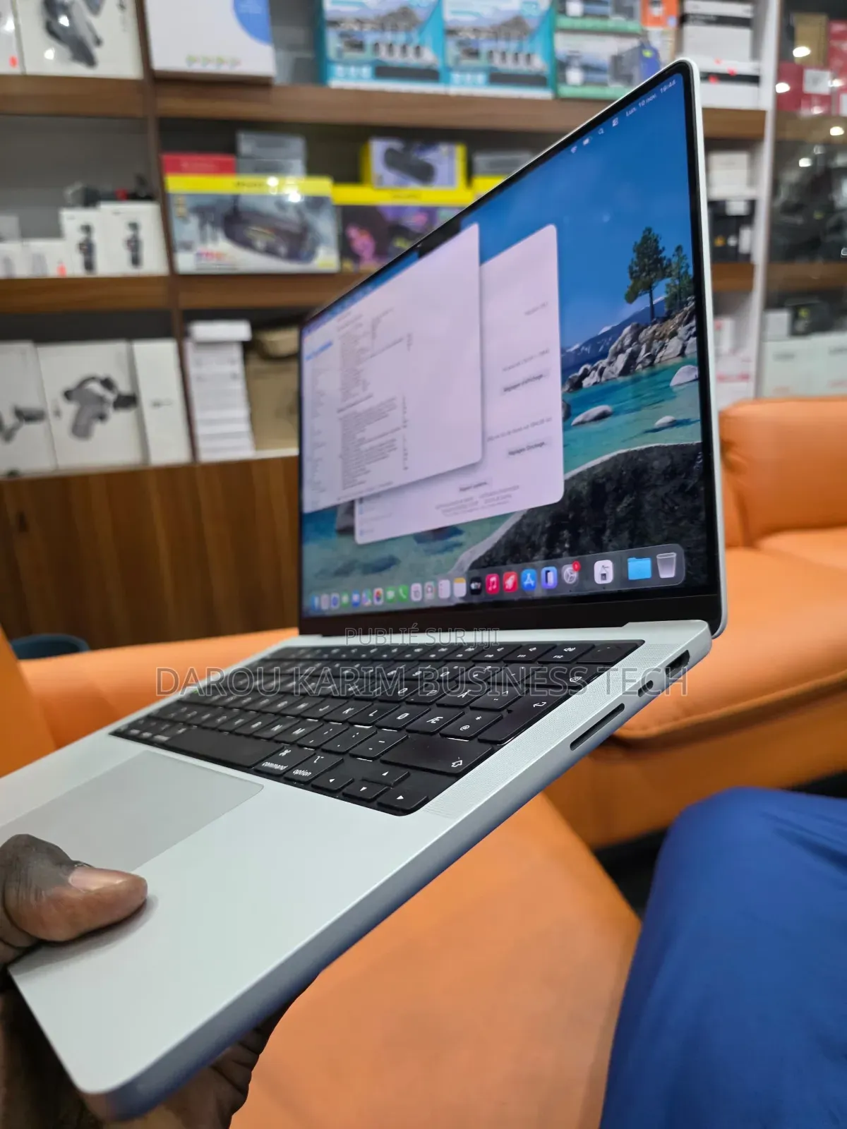 New Apple MacBook Pro 2023 M2 Pro 14-Inch 16GB Apple M2 SSD 1T