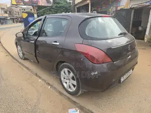 Photo - Peugeot 308 2013 Black