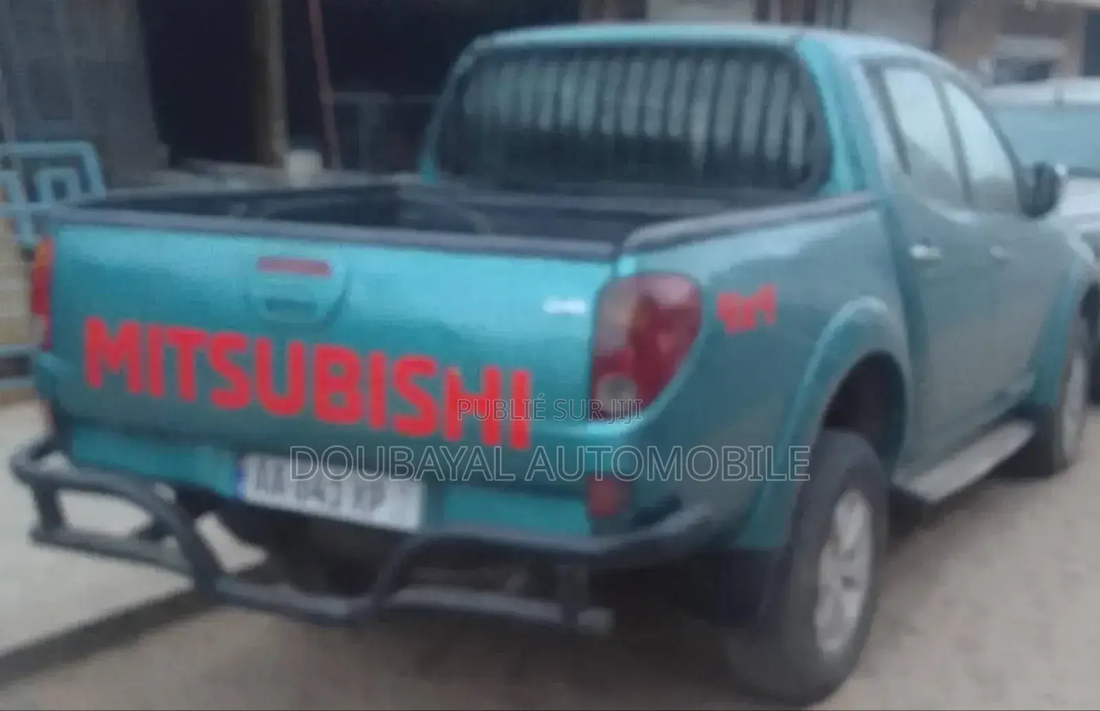 Mitsubishi L200 2012