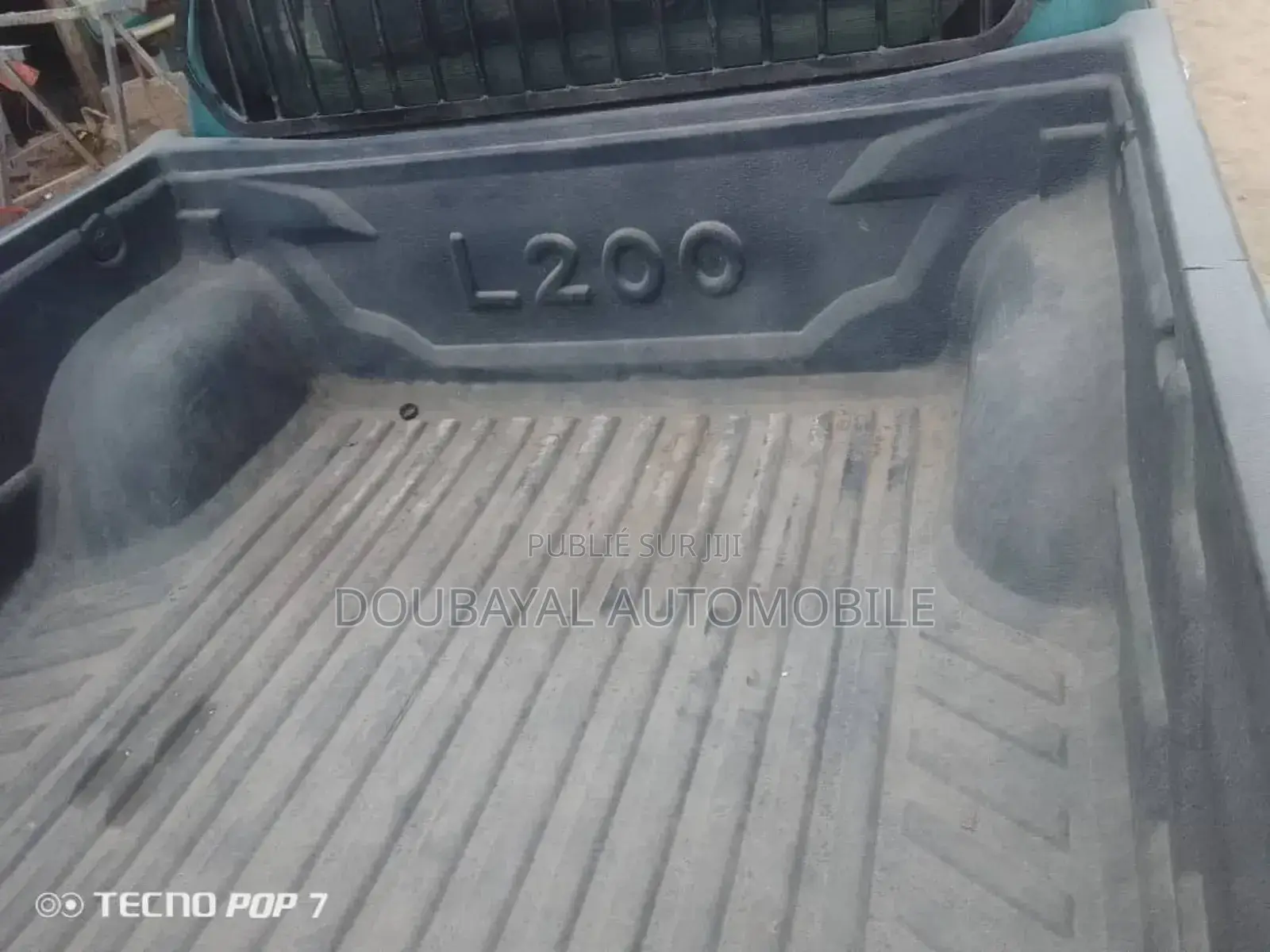 Mitsubishi L200 2012