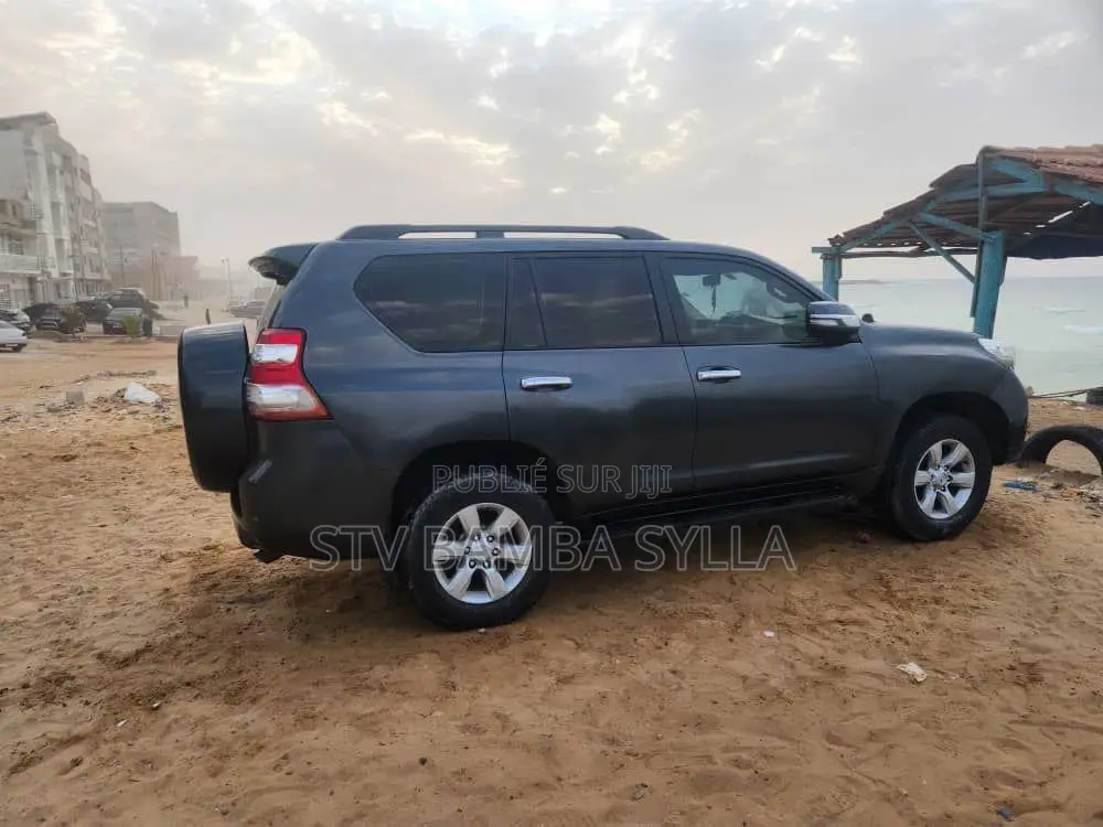 Toyota Land Cruiser Prado 4.0 V6 Dual VVT-i 2014 Blue