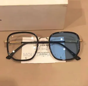 Promo Lunette Photogray Femme a 6000 Avec Etui Offert