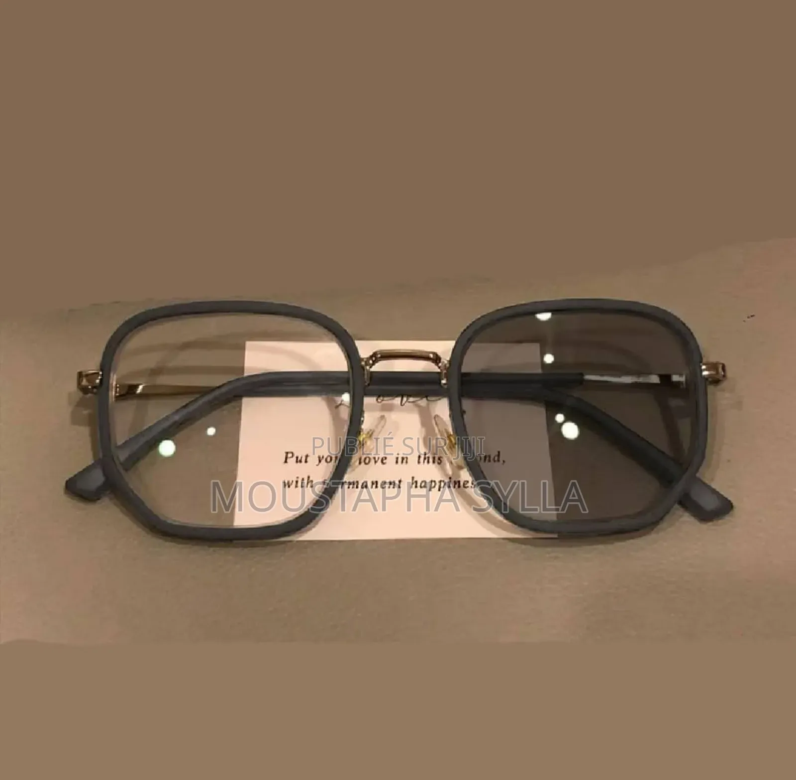 Promo Lunette Photogray Femme a 6000 Avec Etui Offert