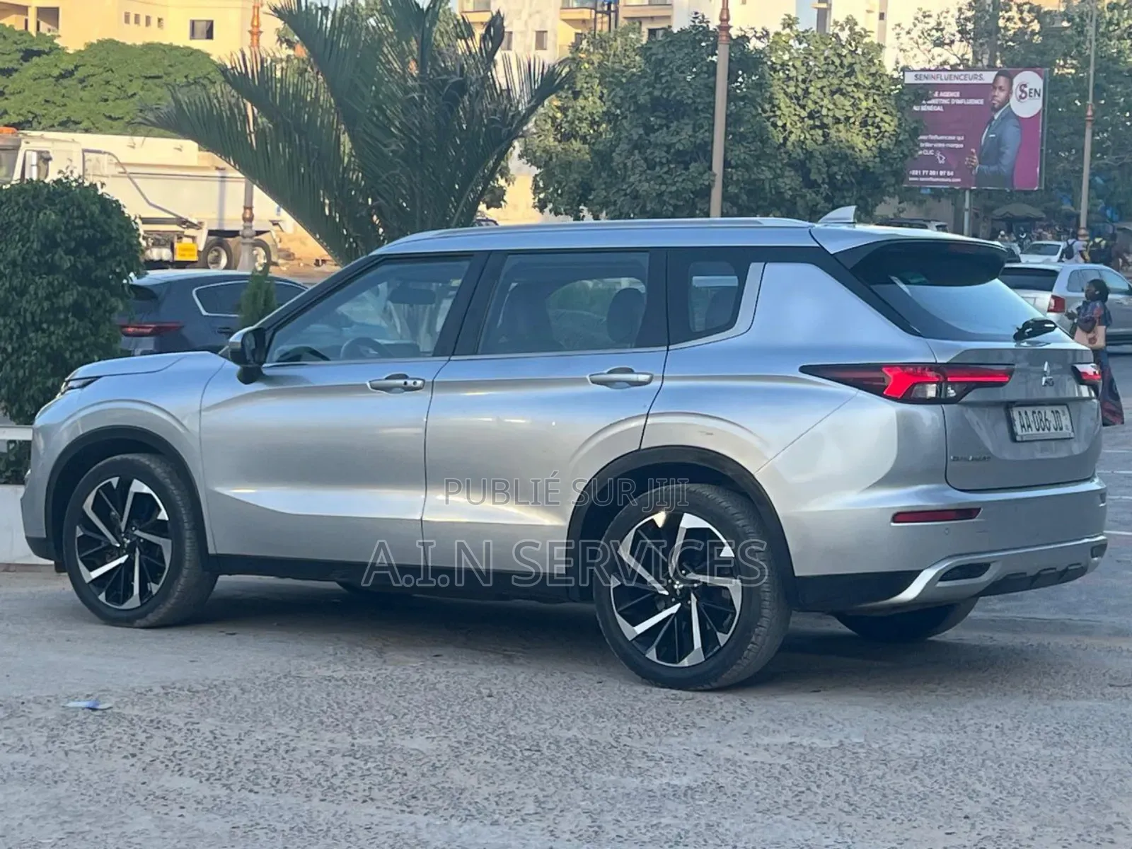 Mitsubishi Outlander 2022 Gris