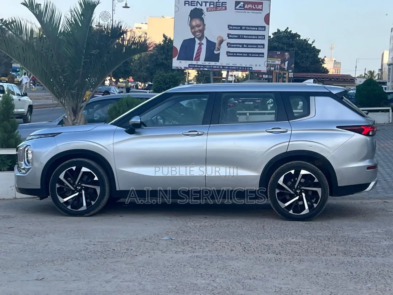 Mitsubishi Outlander 2022 Gris