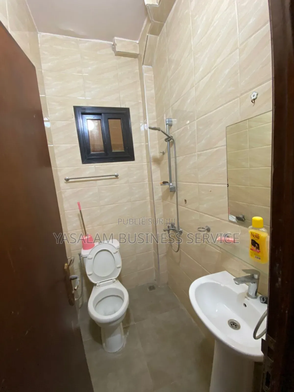 2chbre Appartement dans Yasalam Business, Yoff à Louer