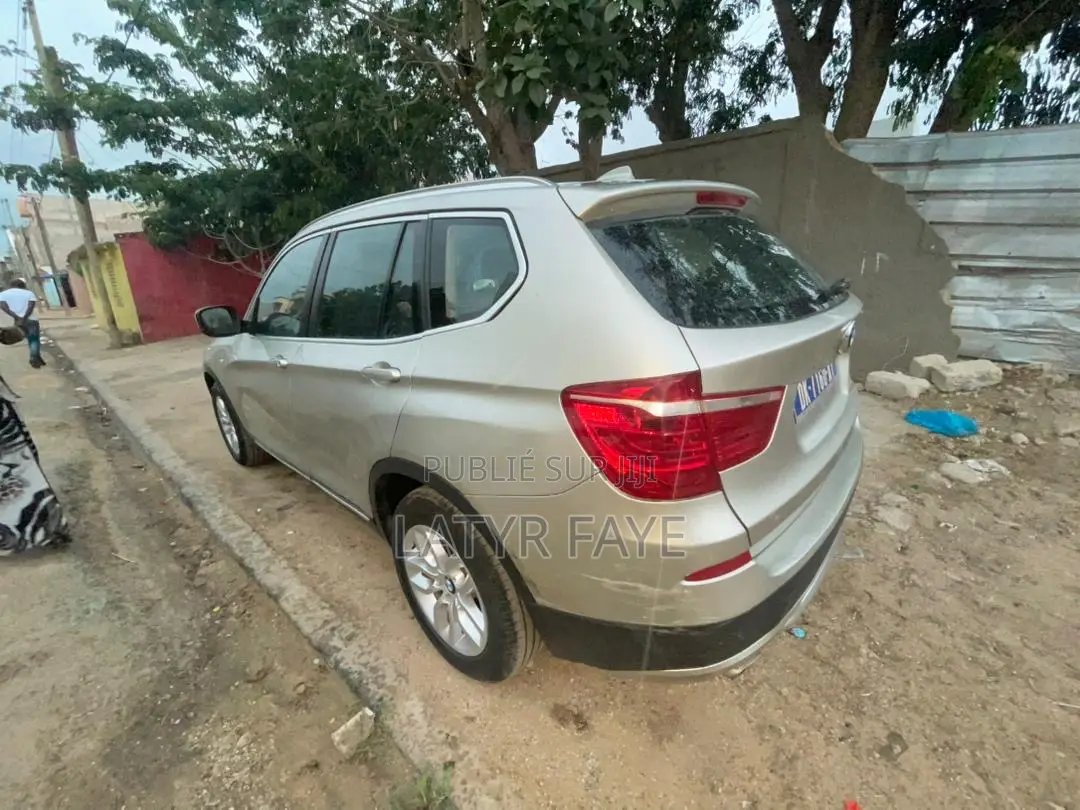 BMW X3 xDrive28i 4dr SUV AWD (2.0L 4cyl Turbo 8A) 2014 Beige