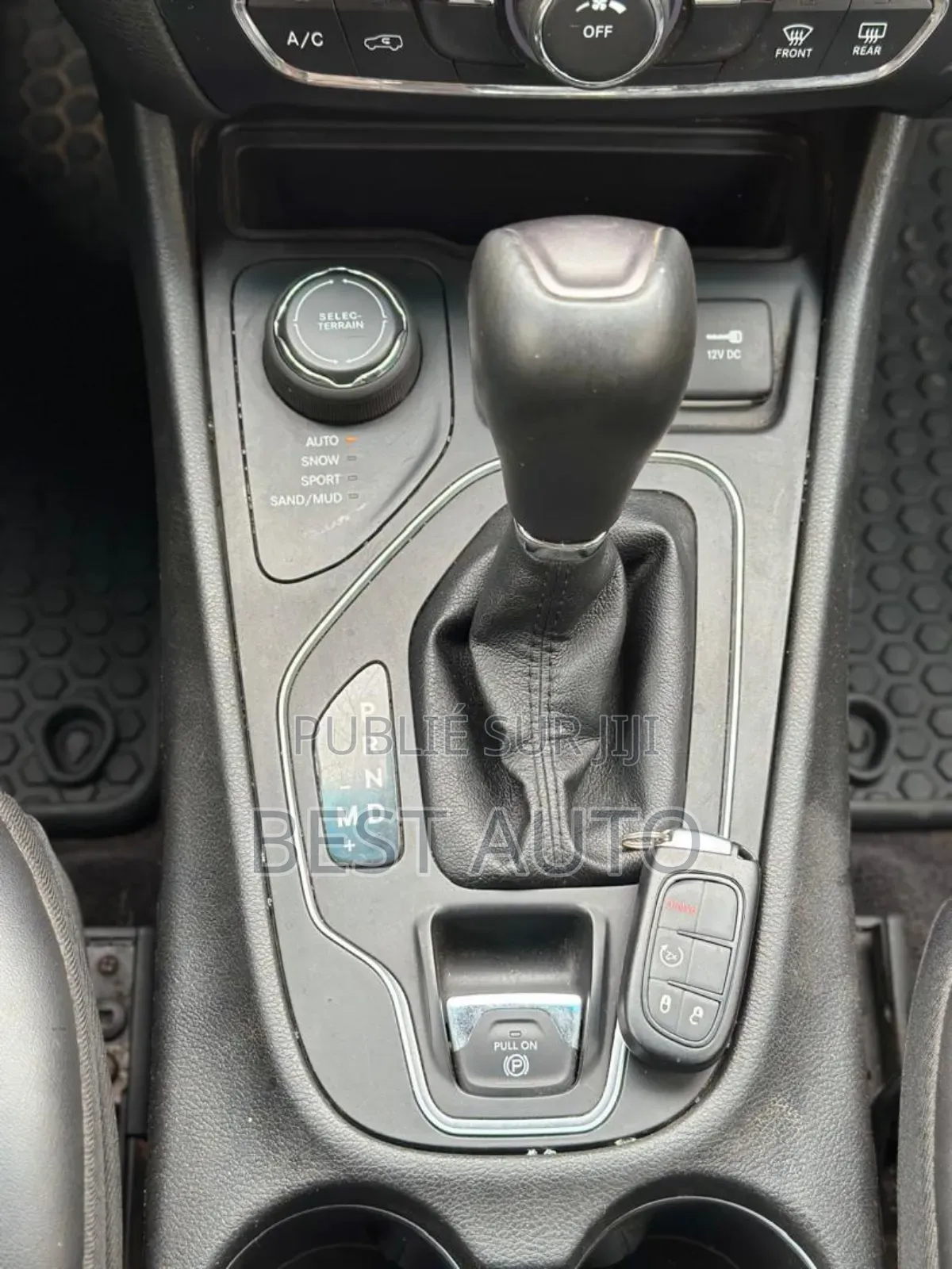 Peugeot 208 2015 Blanc