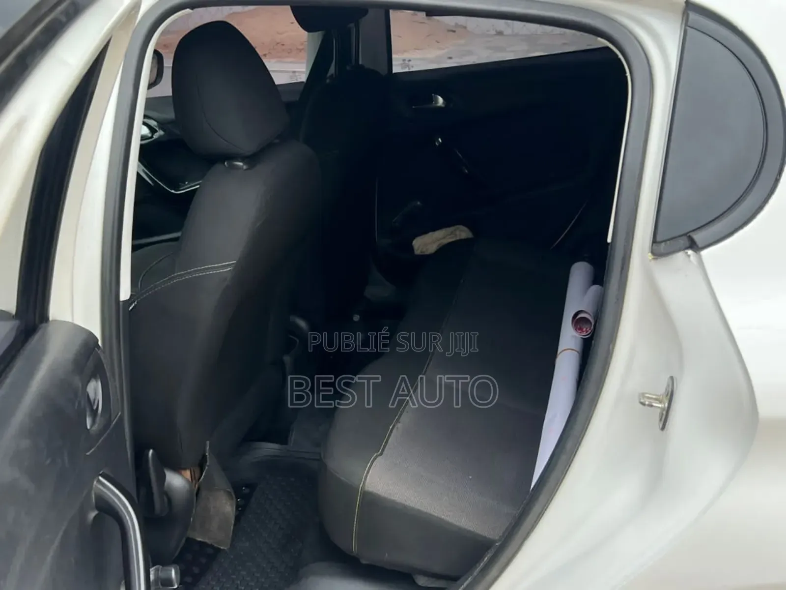 Peugeot 208 2015 Blanc