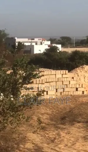 Photo - 3 Parcelles Jumelées À Vendre