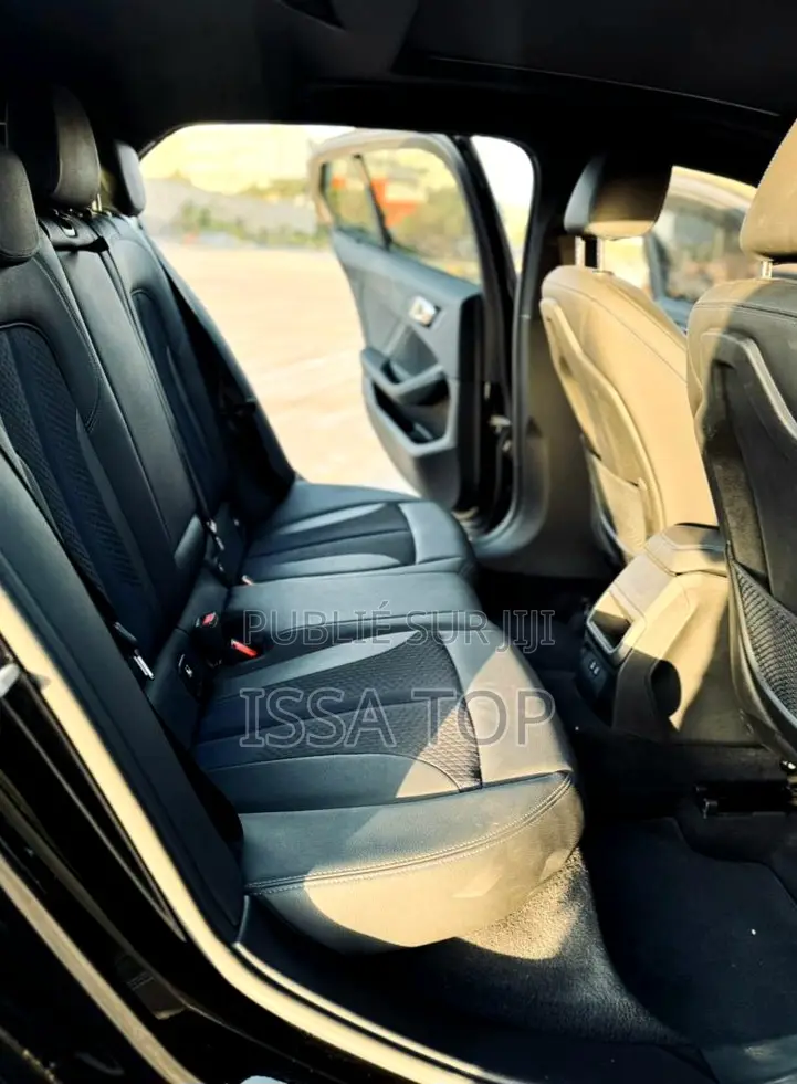 BMW 118i 2023 Black