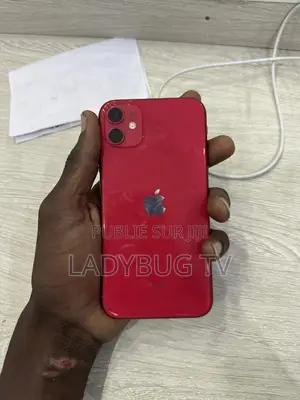 Photo - New Apple iPhone 11 128 GB Rouge