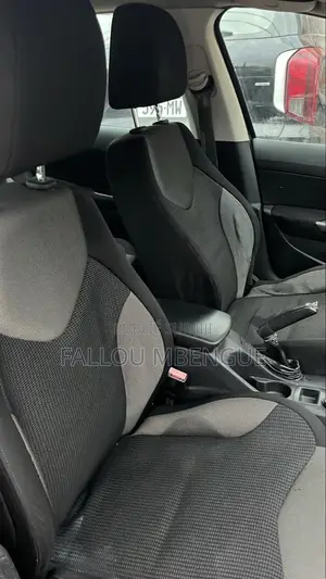 Peugeot 308 2013 Gris