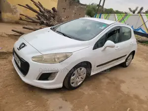 Photo - Peugeot 308 CC 1.6 2011