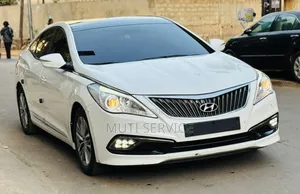 Photo - Hyundai Grandeur 2017 Blanc