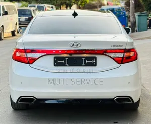 Hyundai Grandeur 2017 Blanc